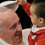 pop francis and child