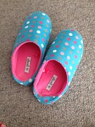slippers-polka-dot-606277__180